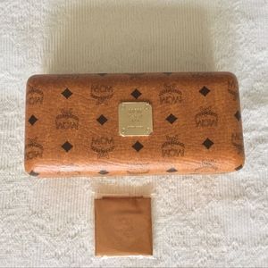 MCM MUNCHEN Sunglasses Case - New